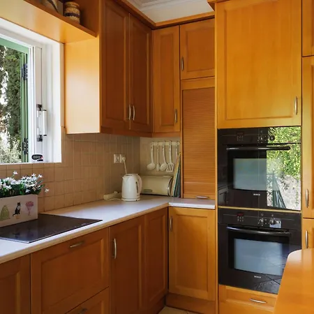 Blue Coast - Seaside Retreat With Pool In Exclusive