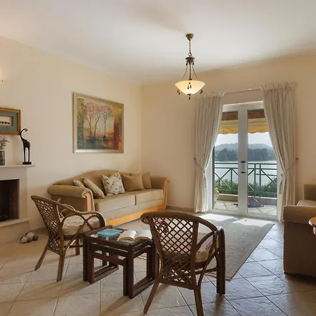 Blue Coast - Seaside Retreat With Pool In Exclusive 公寓式酒店 4*