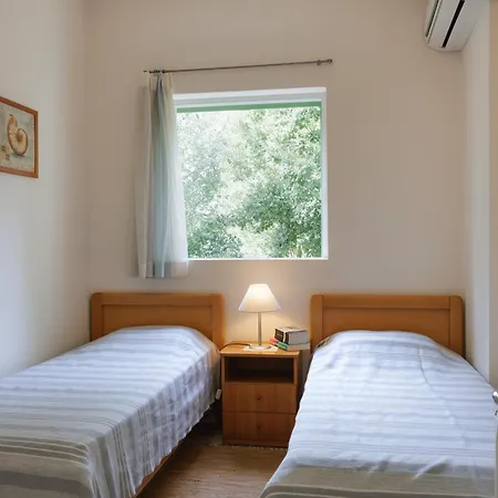 Blue Coast - Seaside Retreat With Pool In Exclusive Kommeno (Corfu)