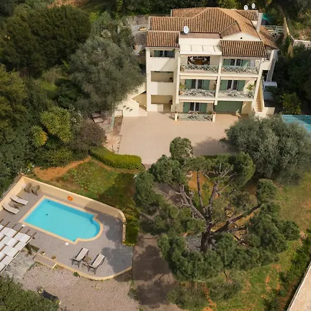 Blue Coast - Seaside Retreat With Pool In Exclusive 4*